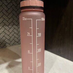 Pink 32oz Water Bottle